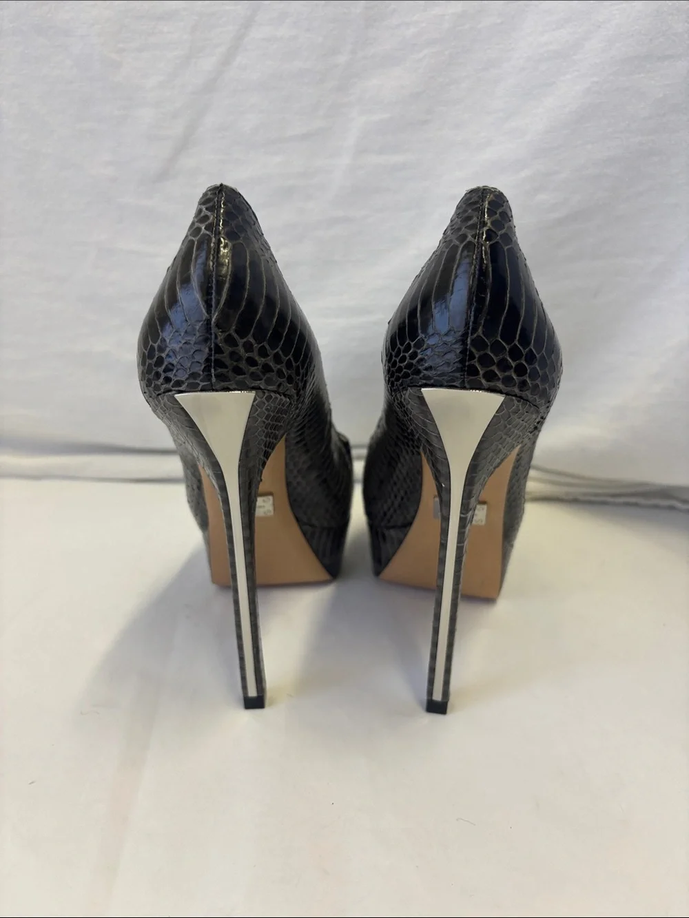 NWOB Michael Kors Collection Susana Snakeskin Platform Peep Toe Pumps